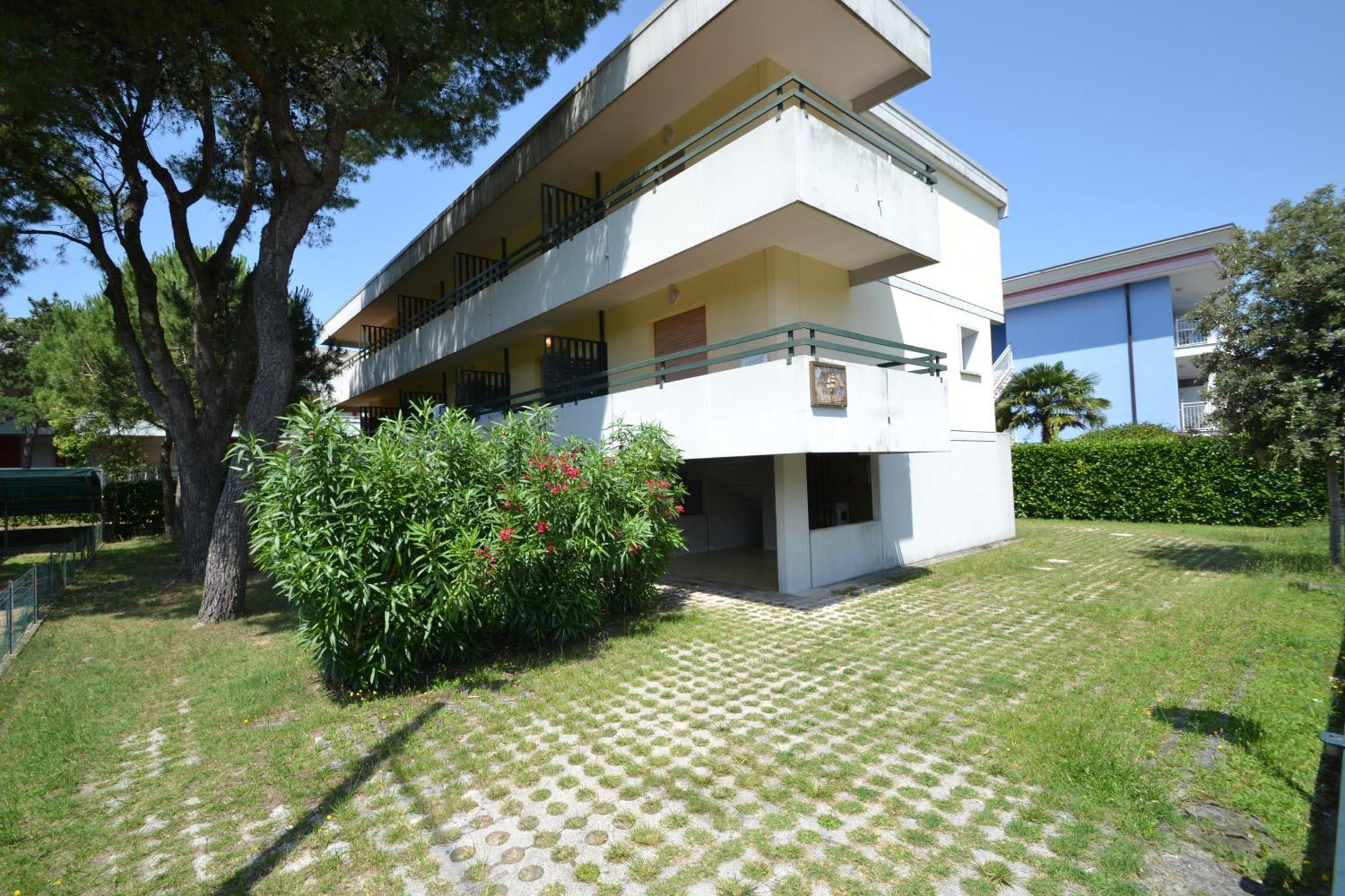 Isotta Apartment Bibione Exterior photo
